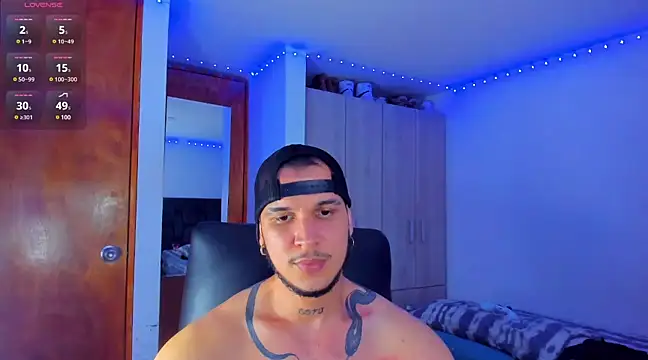 Snapshot of austinoficial chatting on 4, 3, 2025 austinoficial online show from 4, 3, 2025