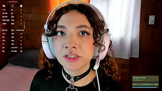 Annycolin  online show from 7, 3, 2025