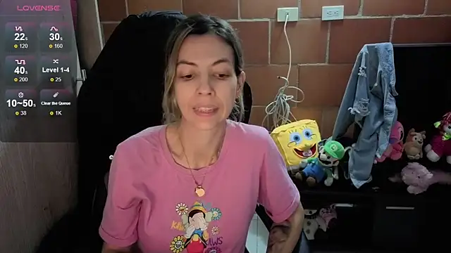 Snapshot of Princezzlove3 chatting on 11, 10, 2025 Princezzlove3 online show from 11, 10, 2025