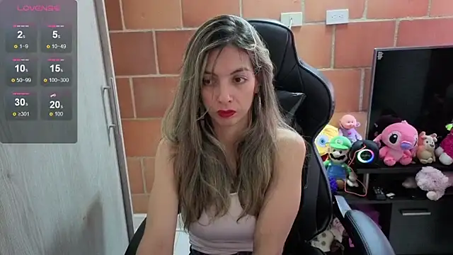 Snapshot of Princezzlove3 chatting on 12, 10, 2025 Princezzlove3 online show from 12, 10, 2025