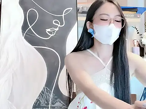 Lush-Office online show from 24, 11, 2025