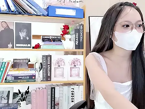 Lush-Office online show from 7, 2, 2026