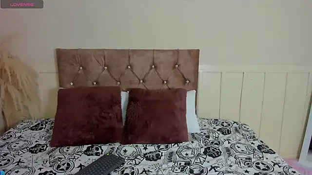 Natashawool1 online show from 30, 1, 2025