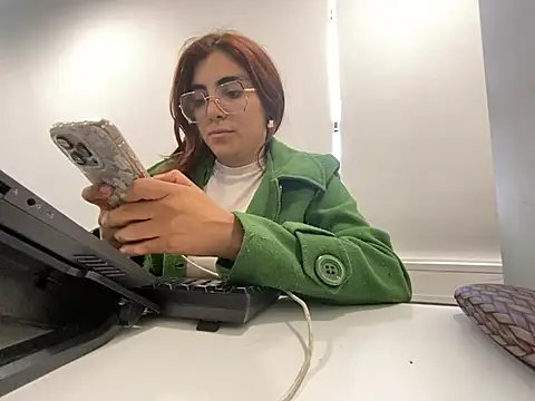 MartinaSooler online show from 3, 2, 2025