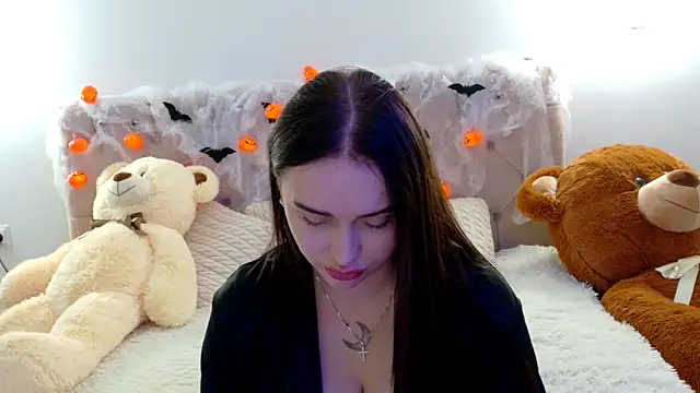 Lilliana Moon online show from 4, 11, 2025