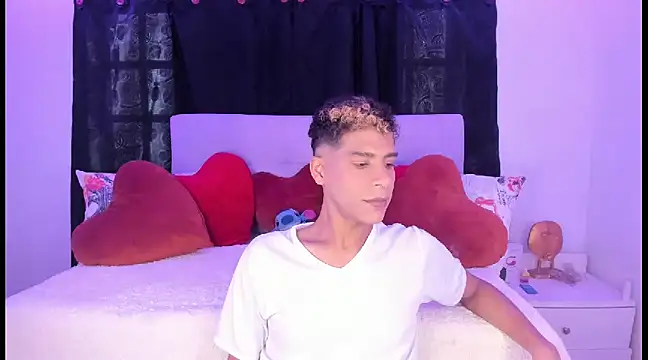 Ethan Boyy online show from 22, 2, 2025