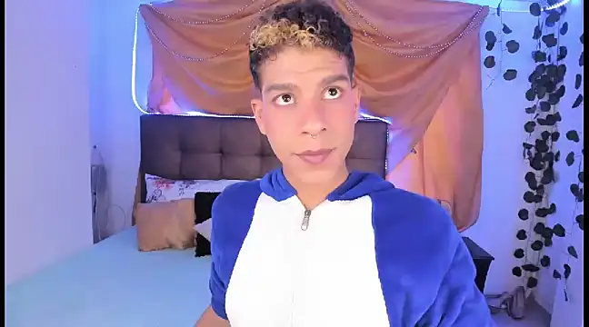 Ethan Boyy online show from 28, 2, 2025