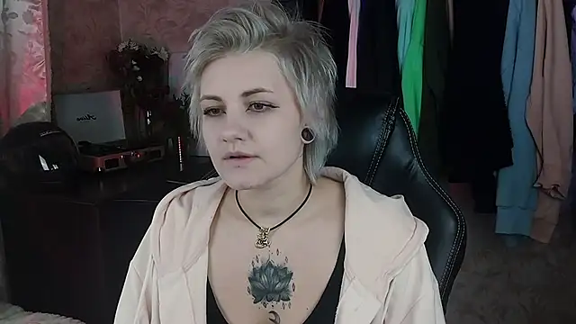 Snapshot of EvaBrownie chatting on 29, 1, 2025 EvaBrownie online show from 29, 1, 2025