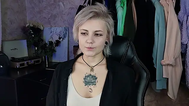 Snapshot of EvaBrownie chatting on 31, 1, 2025 EvaBrownie online show from 31, 1, 2025