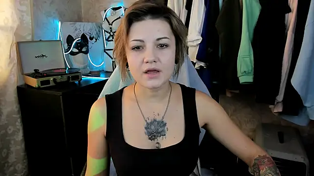 Snapshot of EvaBrownie chatting on 20, 9, 2025 EvaBrownie online show from 20, 9, 2025
