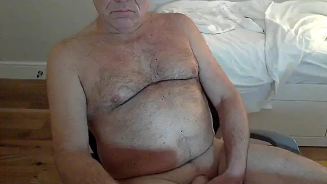 Eynoos  online show from 22, 11, 2025