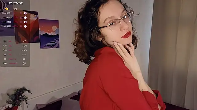 Leya Curly online show from 22, 2, 2025