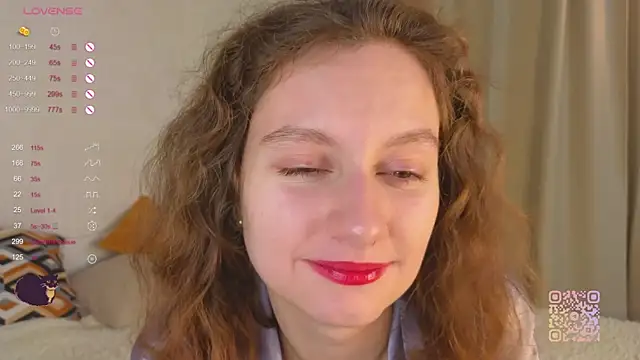 Snapshot of Leya_Curly chatting on 17, 10, 2025 Leya Curly online show from 17, 10, 2025