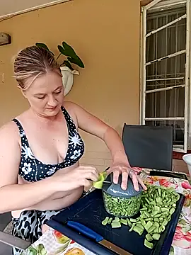 Vintasia online show from 20, 12, 2025