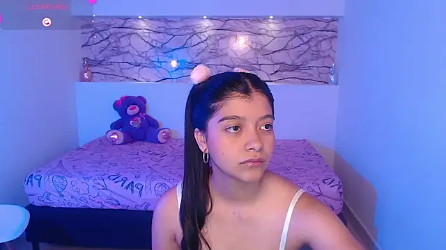 Snapshot of IslaBlaze chatting on 9, 2, 2025 IslaBlaze online show from 9, 2, 2025