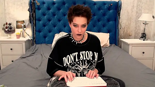 via mayer  online show from 7, 3, 2026