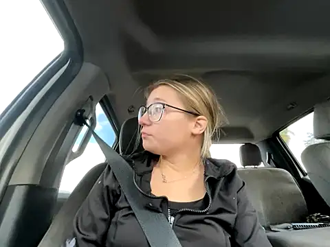 Hatgirl69 online show from 3, 10, 2025