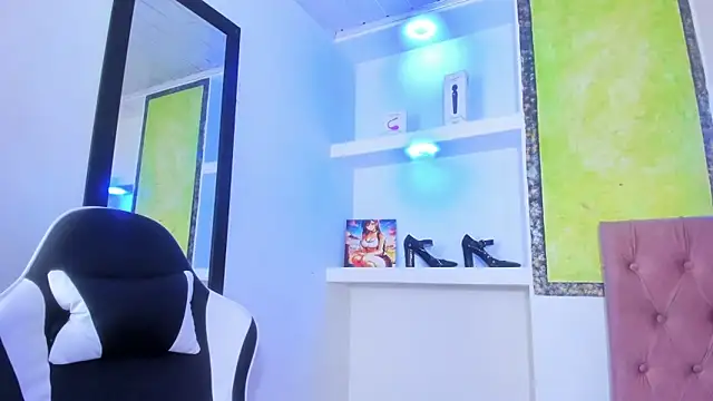 Miss sparkle00 online show from 7, 11, 2025