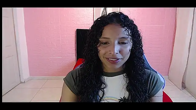 Snapshot of DULCE1609 chatting on 28, 10, 2025 DULCE1609 online show from 28, 10, 2025