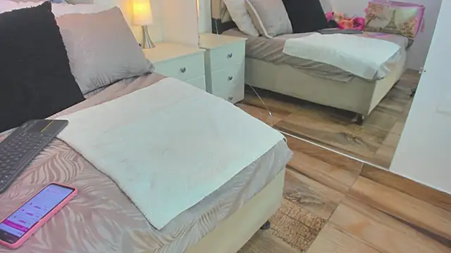 raquell moore online show from 3, 2, 2026