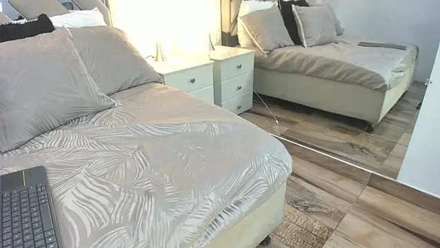 raquell moore online show from 16, 2, 2026