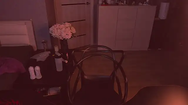 Snapshot of foxy_jpg chatting on 9, 11, 2025 foxy jpg online show from 9, 11, 2025