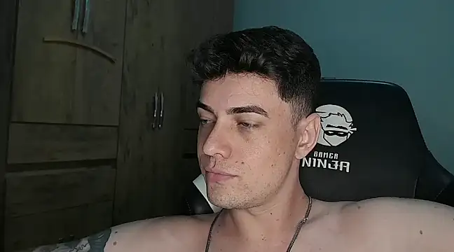 Snapshot of Dyllan__ chatting on 24, 1, 2025 Dyllan online show from 24, 1, 2025