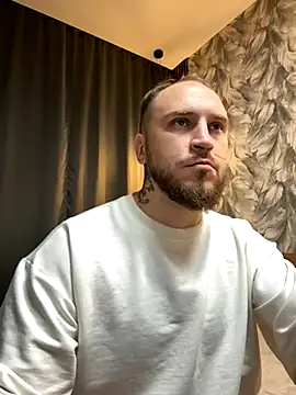 Snapshot of _XxX-XxX_ chatting on 10, 10, 2025 XxX-XxX online show from 10, 10, 2025