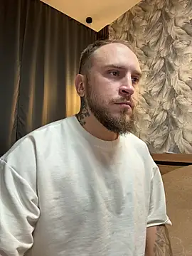 Snapshot of _XxX-XxX_ chatting on 14, 10, 2025 XxX-XxX online show from 14, 10, 2025