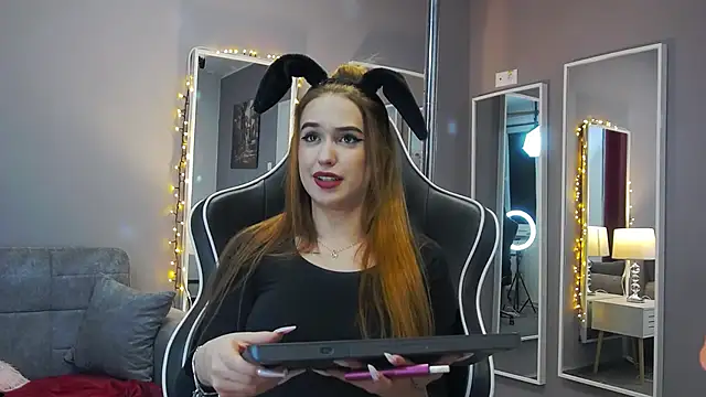 Snapshot of Eva_Lovvia_ chatting on 24, 1, 2025 Eva Lovvia  online show from 24, 1, 2025