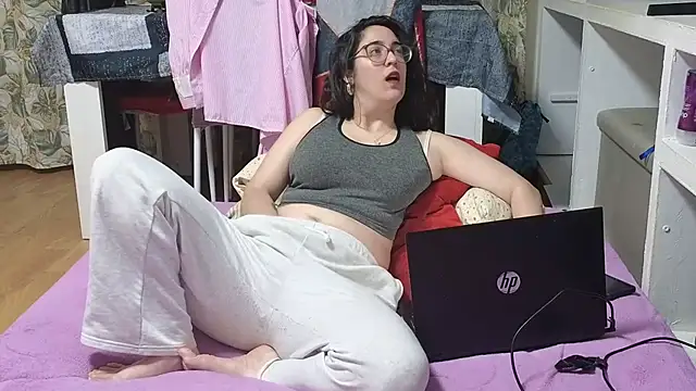 Snapshot of SiperinoLossado chatting on 1, 4, 2026 SiperinoLossado online show from 1, 4, 2026