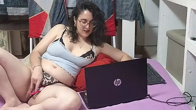 Snapshot of SiperinoLossado chatting on 8, 4, 2026 SiperinoLossado online show from 8, 4, 2026