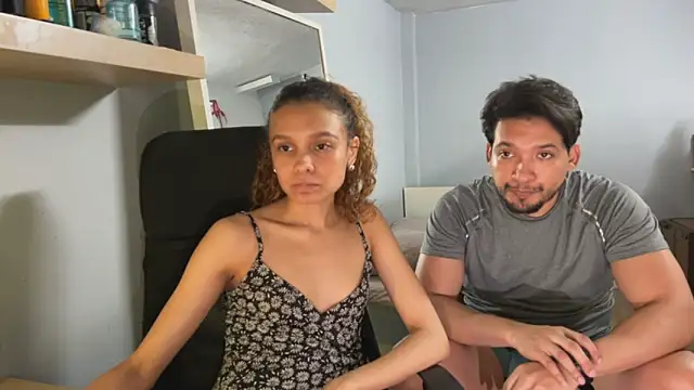 Snapshot of RagnarLothbrokXX chatting on 4, 11, 2025 RagnarLothbrokXX online show from 4, 11, 2025