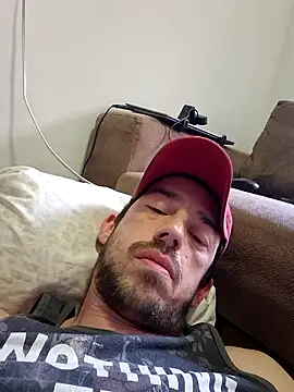 Snapshot of uberdot chatting on 5, 10, 2025 uberdot online show from 5, 10, 2025