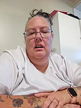 k1w1bbw online show from 8, 2, 2025