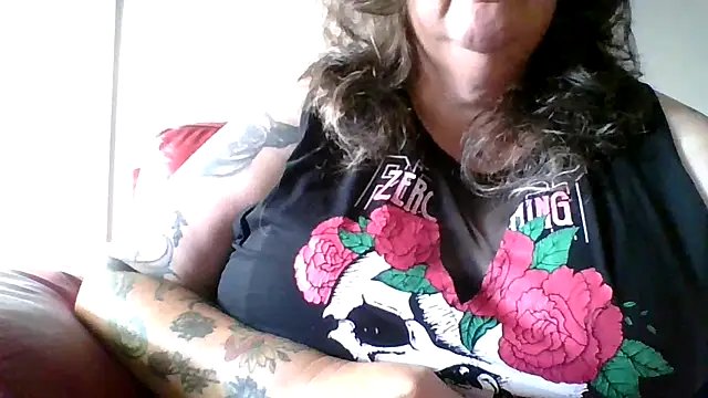 k1w1bbw online show from 16, 2, 2025