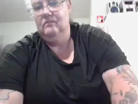 k1w1bbw online show from 9, 3, 2025