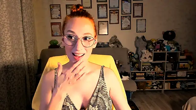 Snapshot of red_rocco chatting on 18, 10, 2025 red rocco online show from 18, 10, 2025