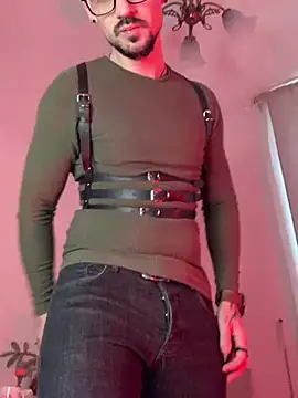 AssHunter4k online show from 5, 2, 2025