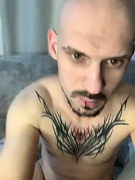AssHunter4k online show from 14, 2, 2025