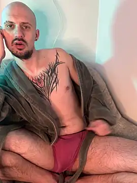 AssHunter4k online show from 16, 2, 2025