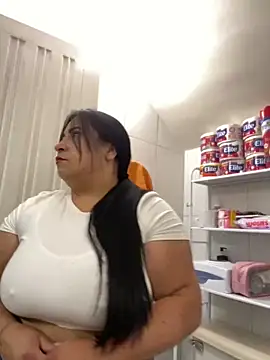 Miia Jazmin online show from 28, 1, 2025