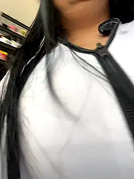 Miia Jazmin online show from 15, 10, 2025