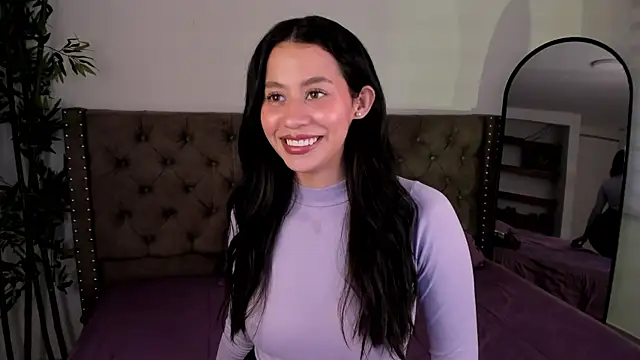 Snapshot of hannah_brady chatting on 7, 2, 2025 hannah brady online show from 7, 2, 2025