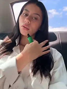 Snapshot of hannah_brady chatting on 3, 3, 2025 hannah brady online show from 3, 3, 2025