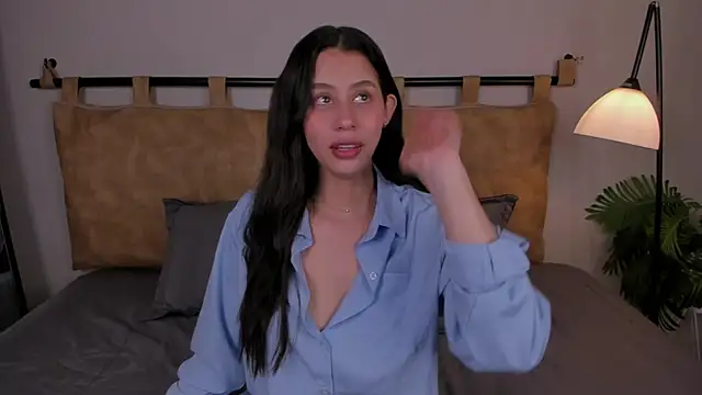 Snapshot of hannah_brady chatting on 24, 9, 2025 hannah brady online show from 24, 9, 2025