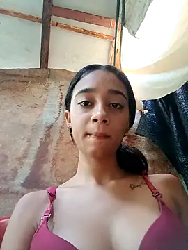 Snapshot of Zoe_Sweett18 chatting on 20, 1, 2025 Zoe Sweett18 online show from 20, 1, 2025