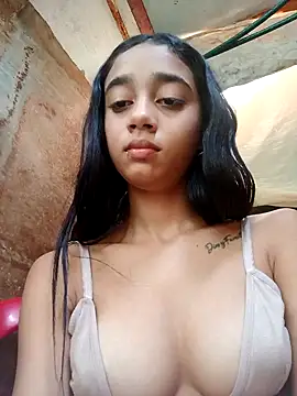 Snapshot of Zoe_Sweett18 chatting on 23, 1, 2025 Zoe Sweett18 online show from 23, 1, 2025