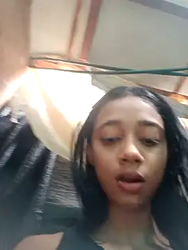 Snapshot of Zoe_Sweett18 chatting on 6, 3, 2025 Zoe Sweett18 online show from 6, 3, 2025