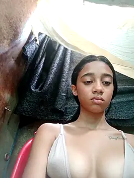 Snapshot of Zoe_Sweett18 chatting on 20, 3, 2025 Zoe Sweett18 online show from 20, 3, 2025